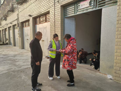 张家集镇持续推进禁种铲毒工作 逐户签订承诺书实现全覆盖