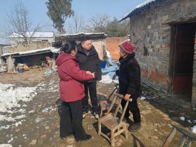 慰问困难党员 传递关怀暖人心
