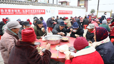 襄州：孝暖冬日  情满王岗