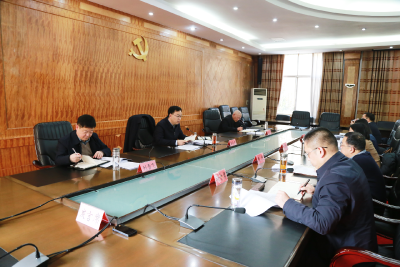 崔长领主持召开区委常委会会议