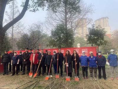 植绿护绿学雷锋 共建共治“合伙人”——光荣路社区联合多方开展植树节主题活动