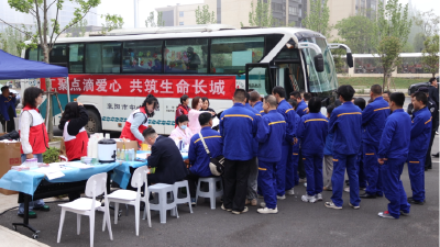 五四传薪火 热血践初心 ——襄州区开展无偿献血暨造血干细胞捐献宣传活动