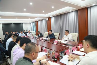 选优配强班子  高标准高质量做好基层换届工作