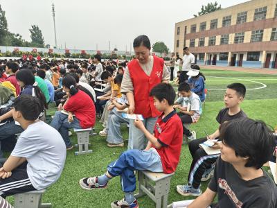 筑牢安全防线！伙牌镇妇联开展防灾减灾日校园宣传