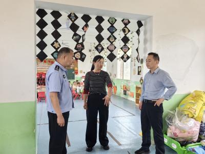 发挥人大监督实效 筑牢校园安全屏障