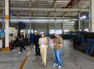 区领导深入包联企业督办项目建设