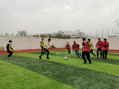 黄州区特殊教育学校举行首届“友谊杯”足球赛