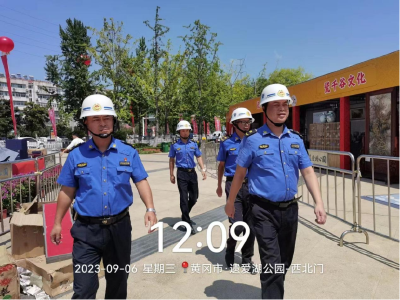 黄州城管为湖北省群众舞蹈展演保驾护航