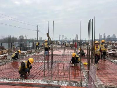 黄冈第二中学项目建设提档加速 千人日夜奋战抢工期