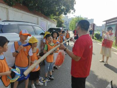 黄州区赤壁街道青砖湖社区爱心课堂开展应急救护知识普及活动