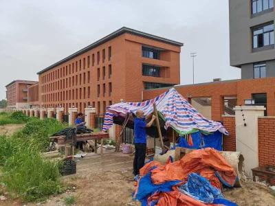 黄州区城管综合执法东湖大队拆除私搭乱建