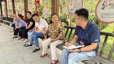 黄州人大代表在行动：小小斑马线 架起“连心桥”