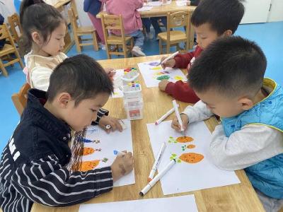 黄州开大实验幼儿园开展“秋收冬藏”课程探究活动