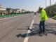 47℃+ 的公路路面上 黄州区交通公路部门养护人员紧盯每一处细微隐患