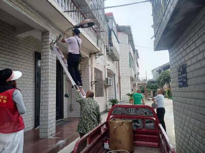 微光成炬映初心| 黄州建新社区