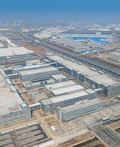 忙！抓！抢！湖北工业奋力跑好“第一棒”