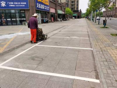 新增便民疏导点：划“地盘”规范经营