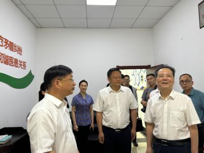 省人大常委会副主任刘晓鸣率队赴孝南调研