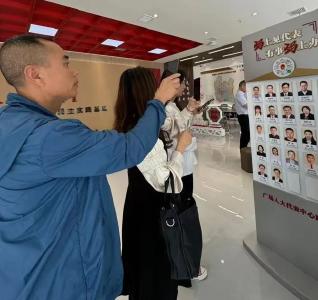 “孝南人大码上见”小程序上线，人大不打烊代表总在线