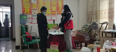 用爱传递温暖   关爱困境儿童