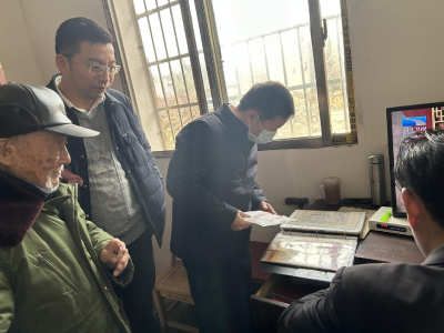 慰问党员行 情意暖人心
