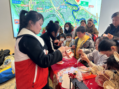 【我们的节日•精神的家园】区民政局开展“巧手做灯笼 欢度元宵节”主题活动