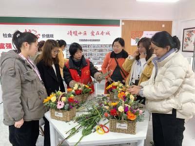 “魅力女神，如花绽放”——南山社区举办“三八”妇女节主题插花活动      
