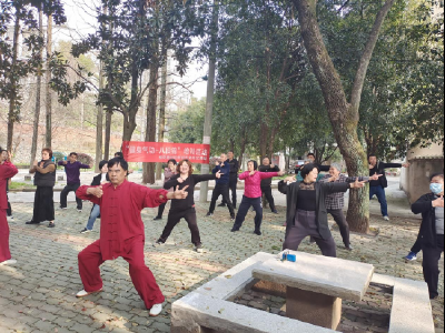 桂花路社区：八段锦走进小区 全民健身“动”起来