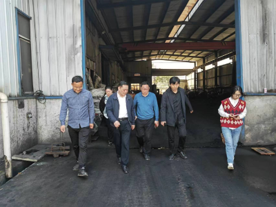 区科经局：走访问需进企业 政策服务送上门