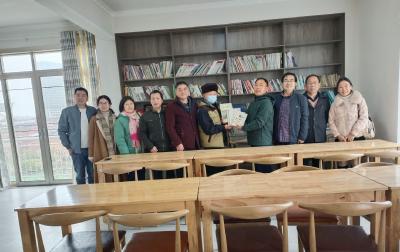 爱心图书进乡村，文化惠民暖人心