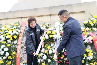 区工商联：清明忆先烈，助力发展报桑梓