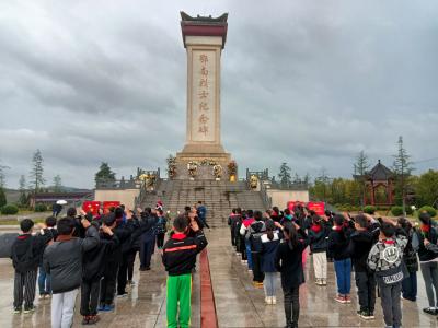 英雄之光 | 区民政局：缅怀革命先烈，弘扬爱国主义精神