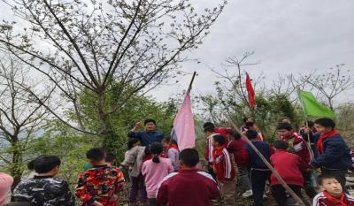 金鸡山小学：徒步毅行 收获成长