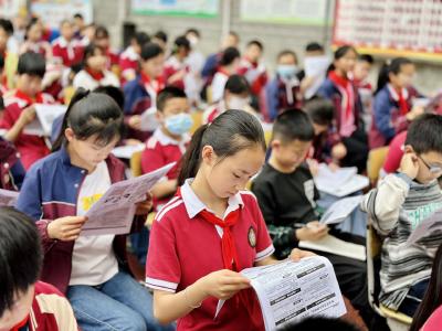 咸宁市第八小学：法治宣传进校园，普法知识助成长