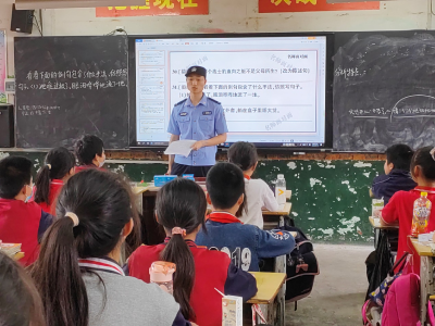 湖场小学：警校携手开展安全知识讲座