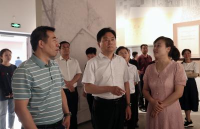 顾兴旺调研向阳湖文化名人史迹展布展工作：加快推动向阳湖片区文化和旅游产业高质量发展