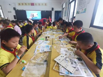 “快乐科普 筑梦启航”志愿服务走进桂花白沙桥小学