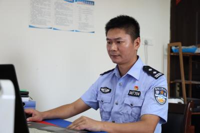 （长江云）基层人物 | 张捷：亲人超人铁人 经侦老兵的多面人生