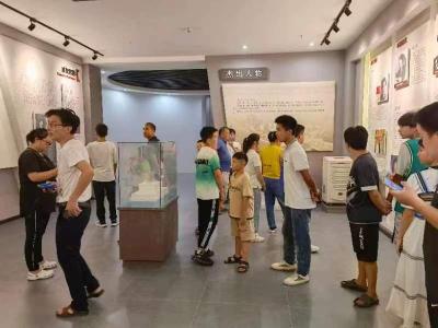 增强爱国情怀 培育爱国“童”心