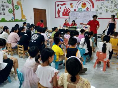 贺胜桥镇：武汉音乐学院志愿者以自制乐器激发孩子们爱上音乐