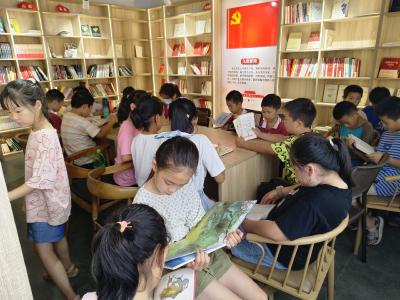 汀泗桥镇：暑期支教活动，护童健康成长