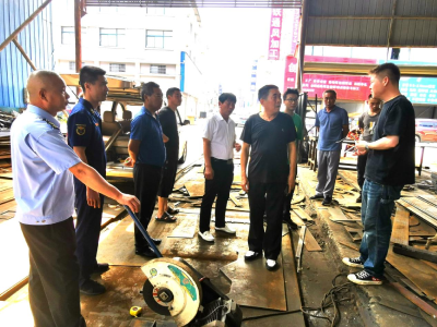 咸安商贸物流区开展特种设备作业人员持证情况突击检查 