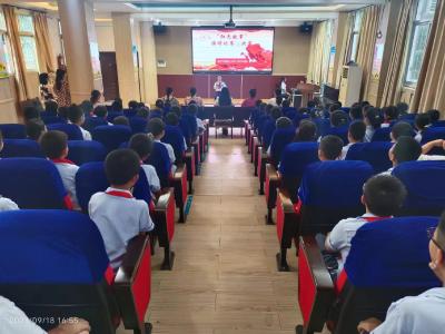 咸宁市第五小学开展“红色故事”演讲比赛