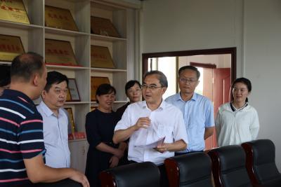 朱庆刚到咸安调研“聚力共同缔造”代表行动工作
