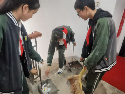 希望桥社区：志愿服务进小区 青春力量暖人心