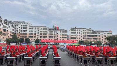 第六小学：律动课桌舞 活力满校园  