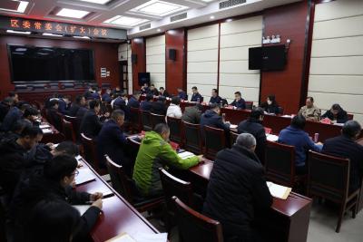 顾兴旺主持召开区委常委会（扩大）会议