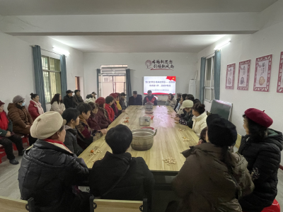 阳光社区：腊八送温情，“粥”到暖人心