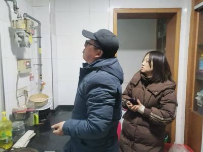 香城社区：踏雪上门服务暖人心