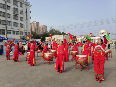 温泉街道开展“三八”妇女节系列活动